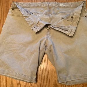 Gently used Men’s GAP shorts